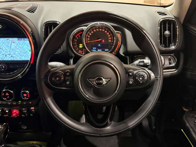 MINI Crossover 8