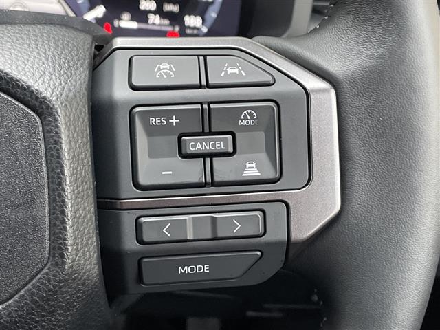 Toyota Hilux 8