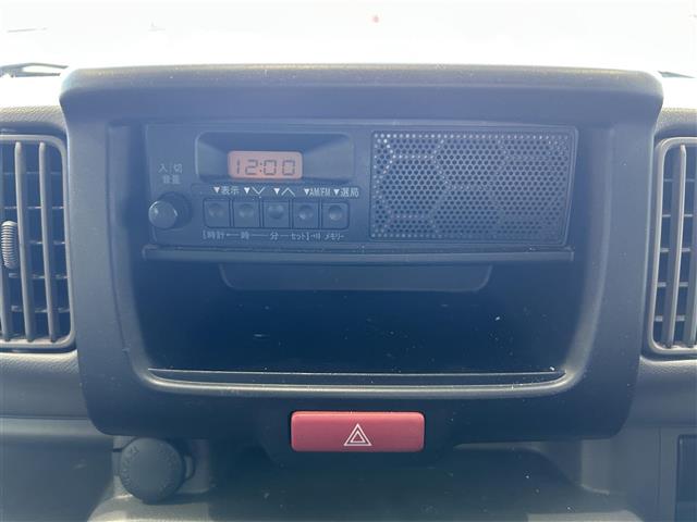 Mitsubishi Minicab Van 6