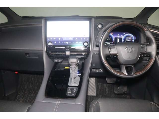 Toyota Alphard 2