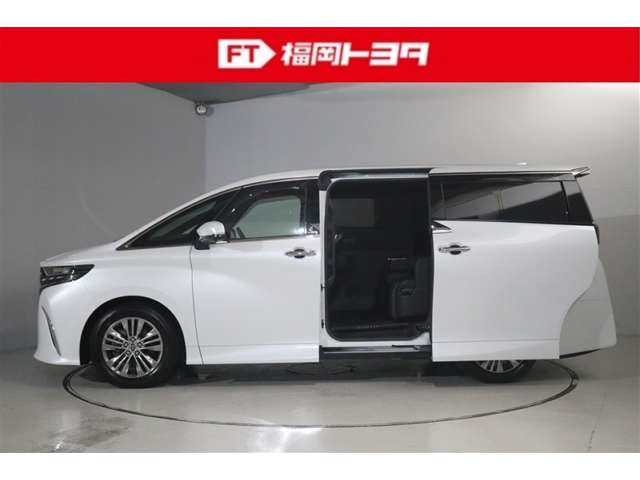 Toyota Alphard 6