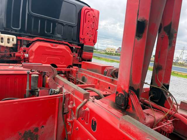 Isuzu Giga 9
