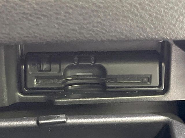 Nissan Serena 5