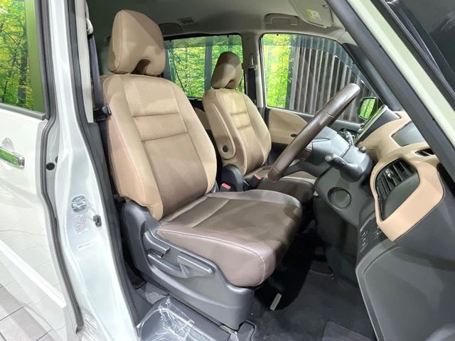 Nissan Serena 7