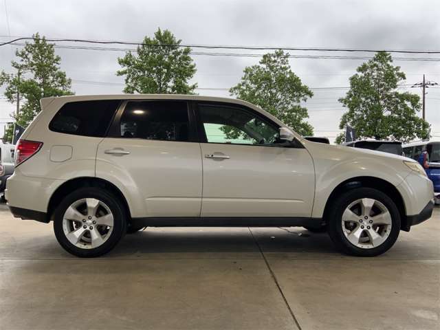 Subaru Forester 8