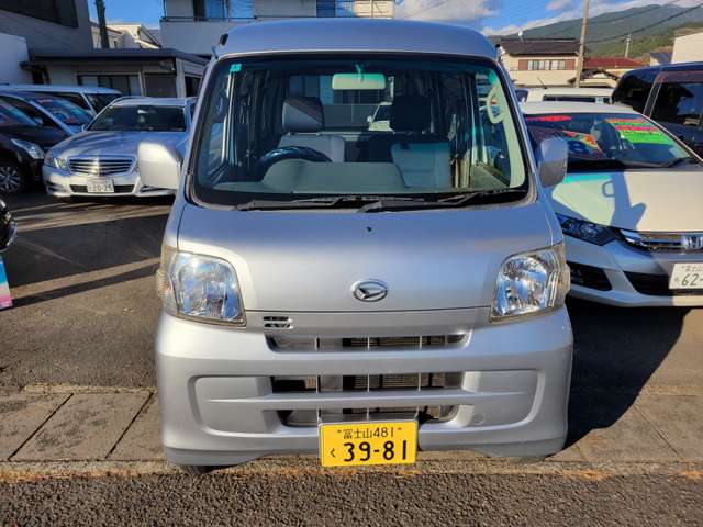 Daihatsu Hijet Cargo 2