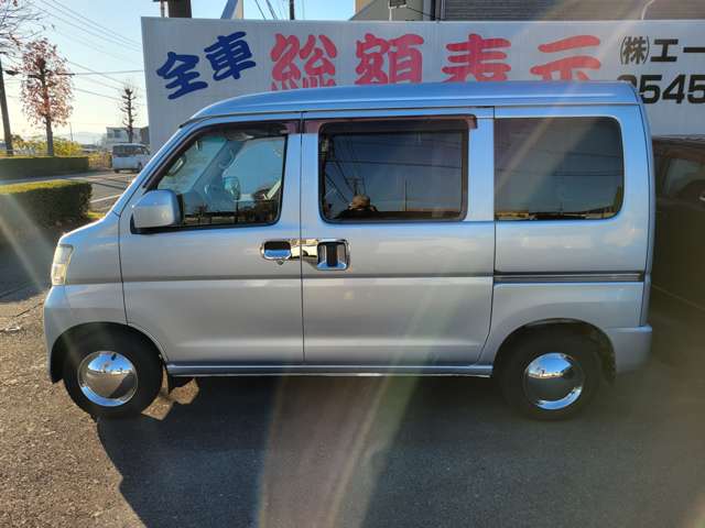 Daihatsu Hijet Cargo 4