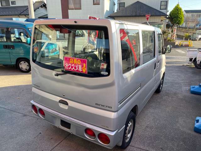 Mitsubishi Minicab Van 6