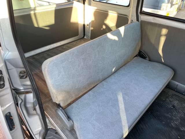 Mitsubishi Minicab Van 9