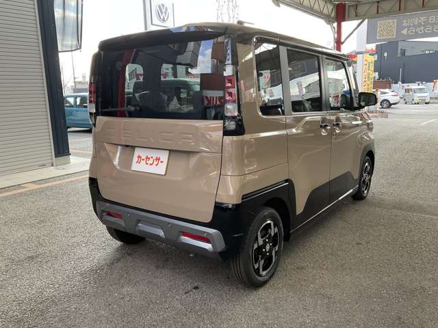 Mitsubishi Delica Mini 8