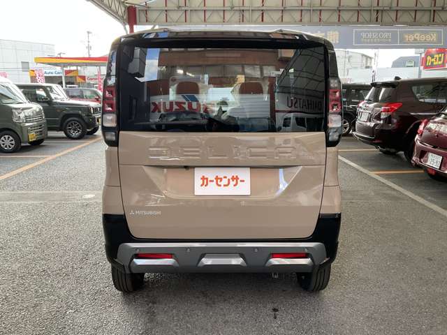 Mitsubishi Delica Mini 9