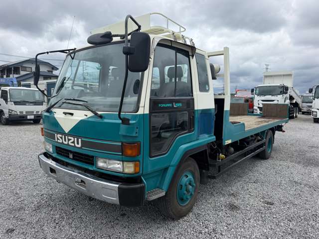 Isuzu Forward 4