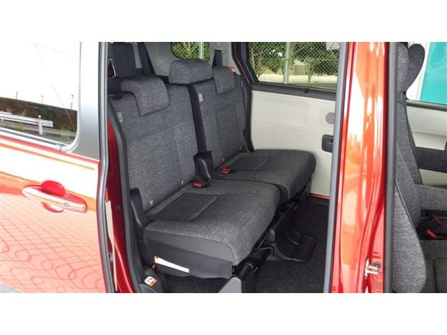 Toyota Sienta 12