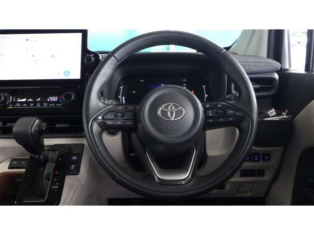 Toyota Sienta 8