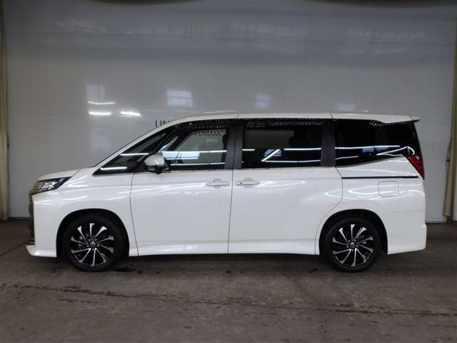 Toyota Noah 2