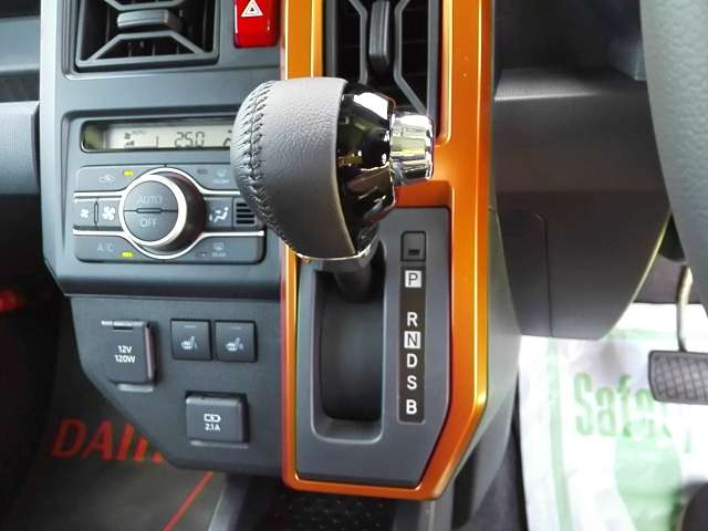 Daihatsu Taft 11