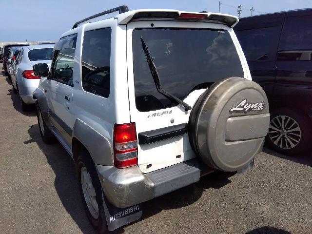 Mitsubishi Pajero Junior 2