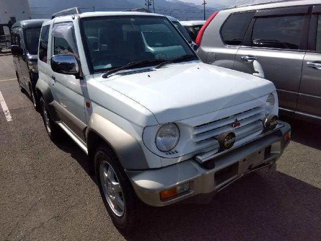 Mitsubishi Pajero Junior 4