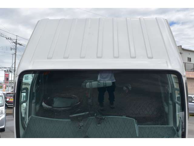 Isuzu Elf 11