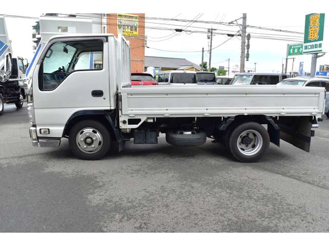 Isuzu Elf 12
