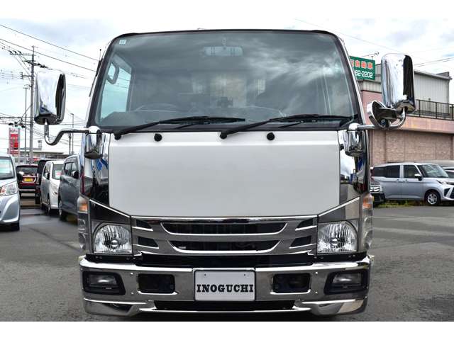 Isuzu Elf 10
