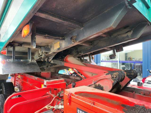 Mitsubishi Fuso Super Great 12