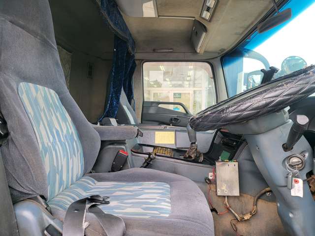 Mitsubishi Fuso Super Great 3