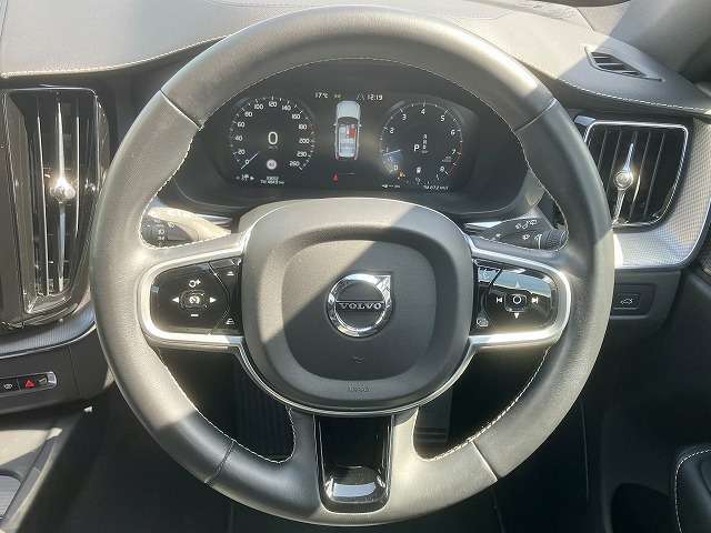 Volvo XC60 10