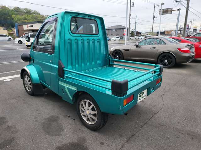 Daihatsu Midget II 5