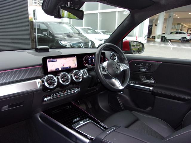 Mercedes-Benz GLB 11