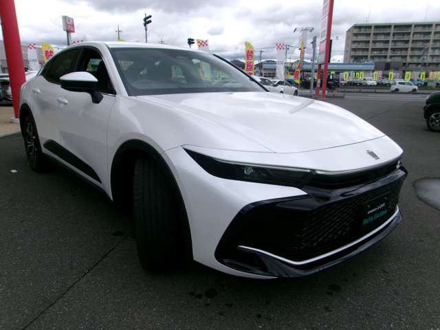 Toyota Crown Crossover 3