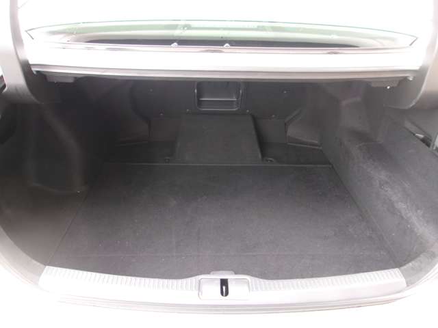 Toyota Crown Crossover 9