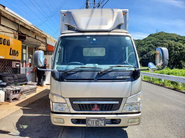 Mitsubishi Fuso Canter 2