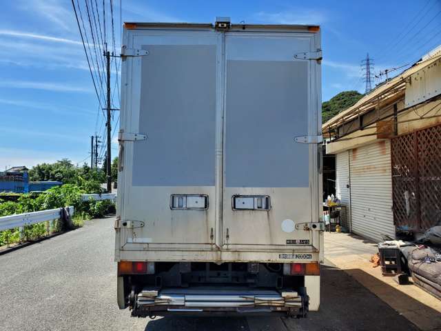 Mitsubishi Fuso Canter 7