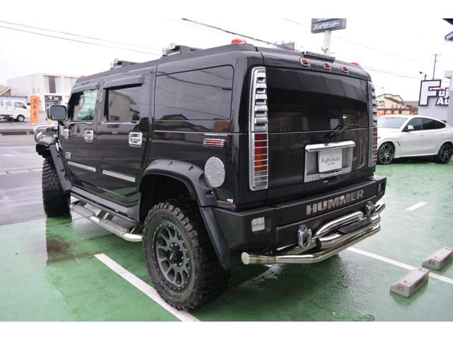 Hummer H2 10