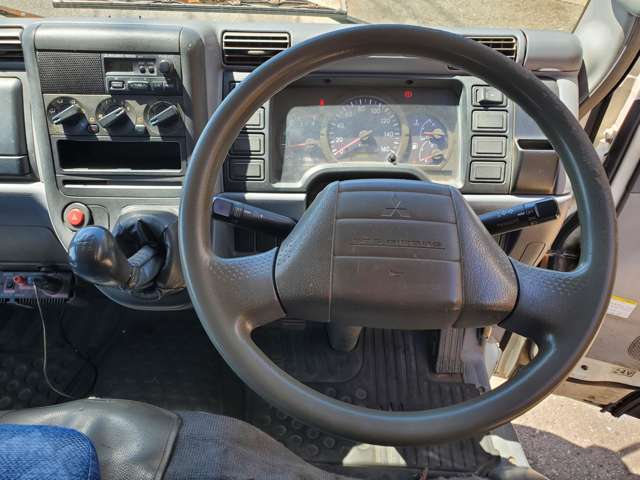 Mitsubishi Fuso Canter 11
