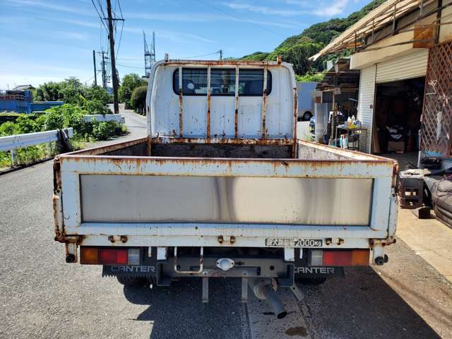 Mitsubishi Fuso Canter 7