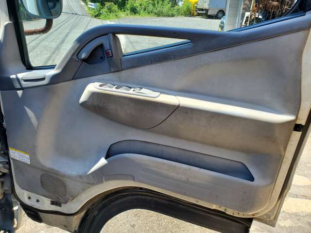 Mitsubishi Fuso Canter 10