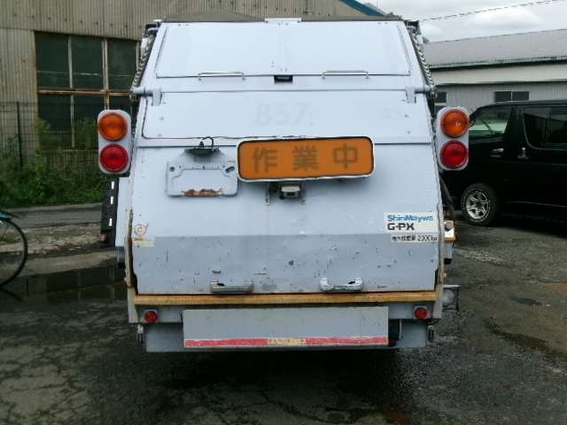 Hino Dutro 5