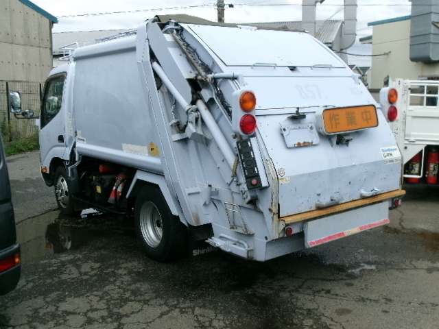 Hino Dutro 6