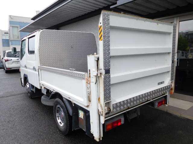 Mitsubishi Fuso Canter Guts 11