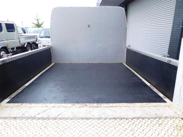 Mitsubishi Fuso Canter Guts 8