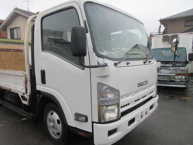 Isuzu Elf 2