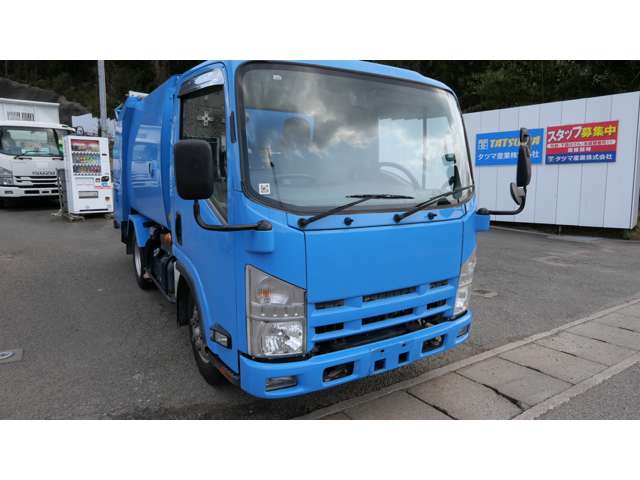 Isuzu Elf 3