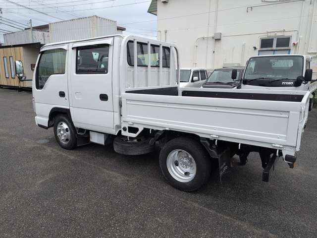 Isuzu Elf 4