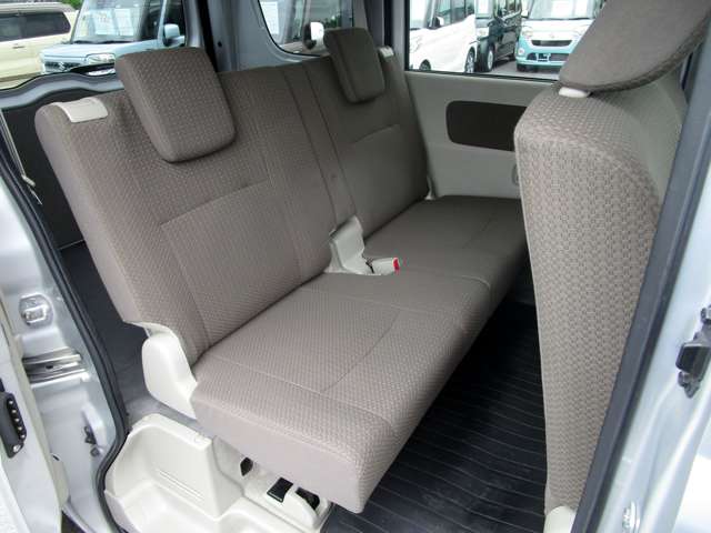 Nissan NV100 Clipper 11