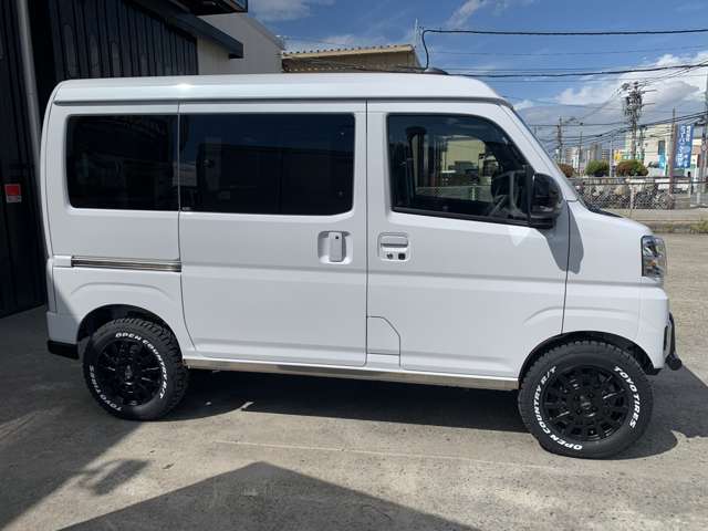 Daihatsu Atrai 6