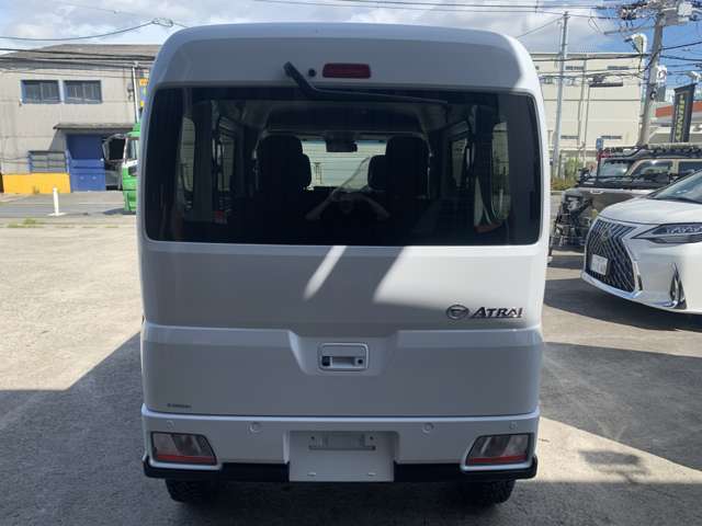 Daihatsu Atrai 7