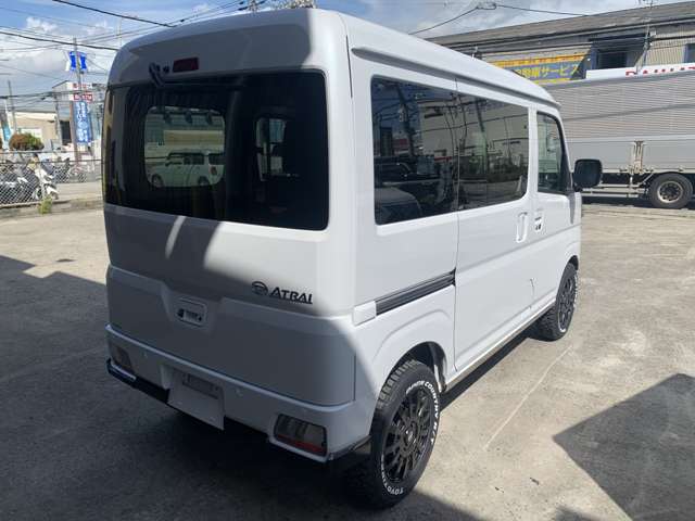 Daihatsu Atrai 8