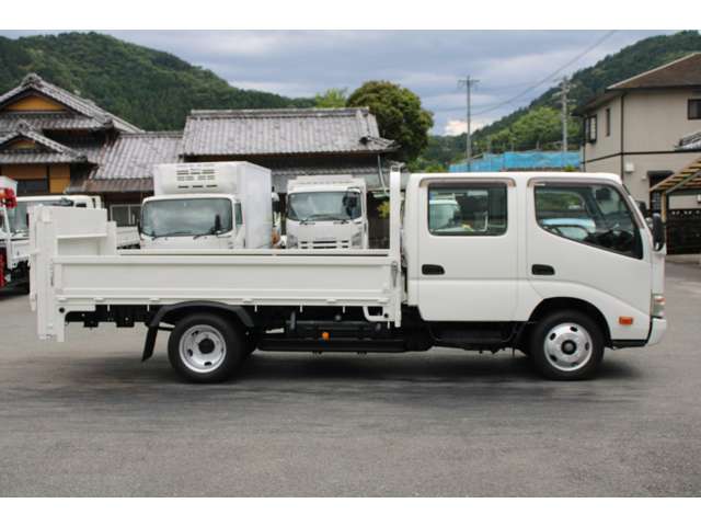 Hino Dutro 5